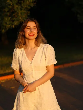 Illustrative profile photo of a sugar baby in Sydney